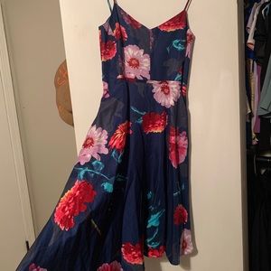 Banana republic fit and flare midi WITH POCKETS